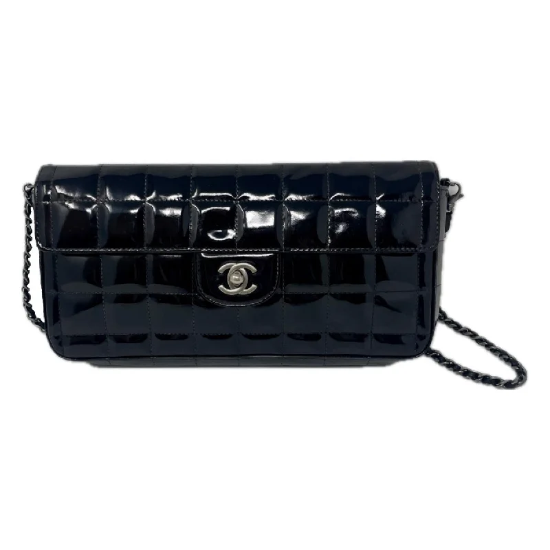 Chanel Vintage Chocolate Bar Shoulder Bag