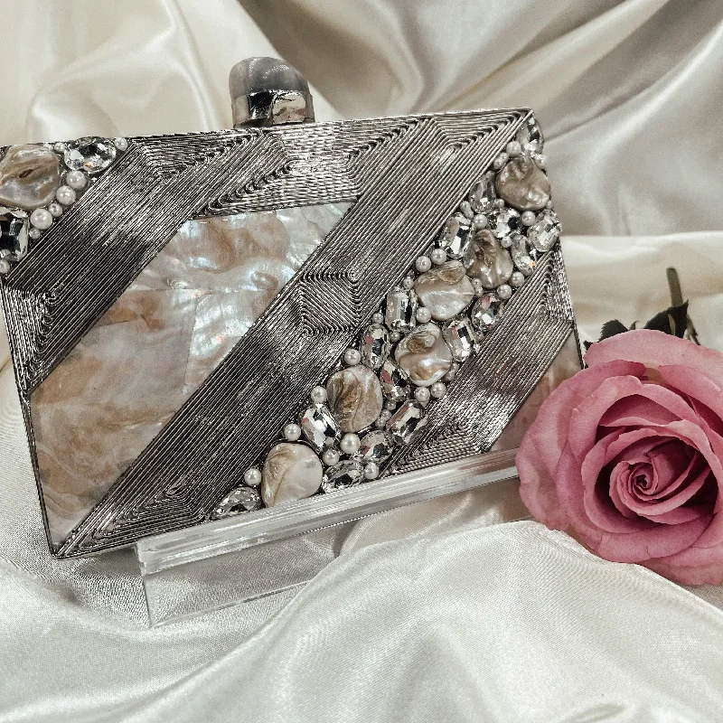 ANILA Clutch (Silver)