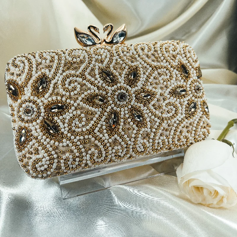 DISHA Clutch (Ivory)